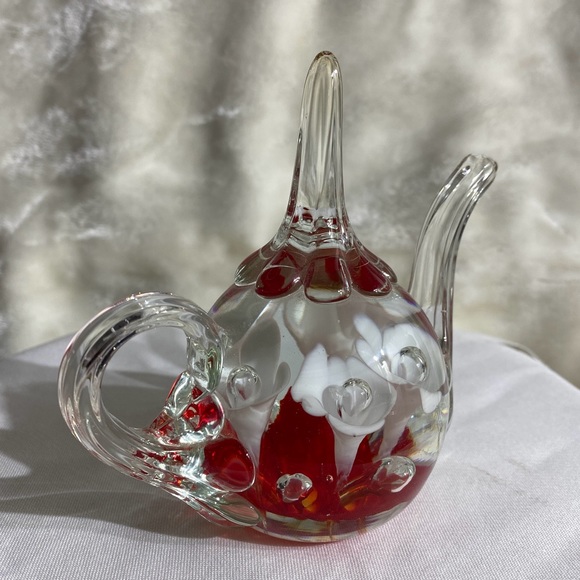 St. Clair Glass Paperweight Teapot/Flowers - Picture 4 of 5